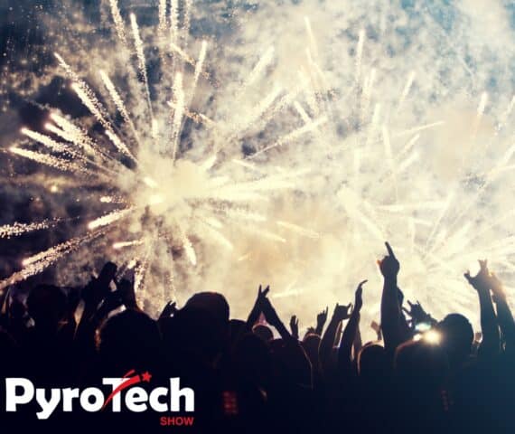 Pokaz pirotechniczny podczas festiwalu